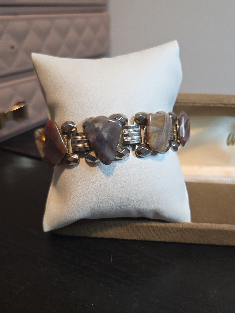 Agate Stone Stretch Bracelet in Brown and Cream